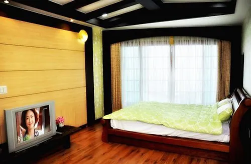 Jeju Pado Sori Apartment 0*,  South Korea